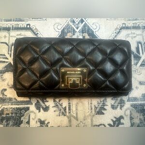 Michael Kors Carryall Quilted Leather Wallet